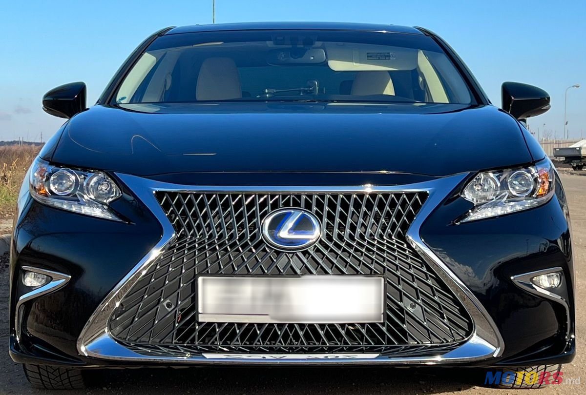 2013' Lexus Es Series photo #1