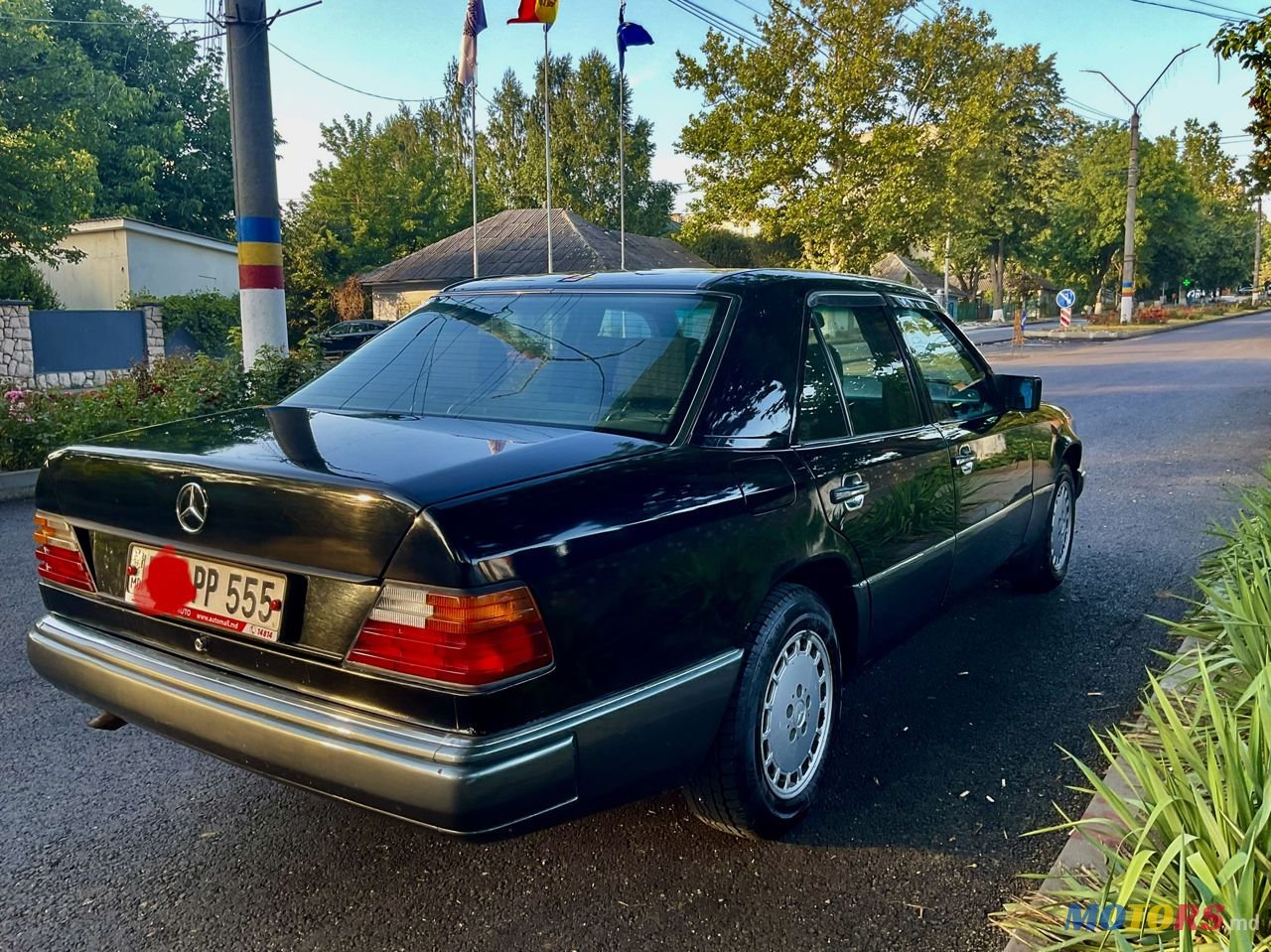 1993' Mercedes-Benz W124 photo #5