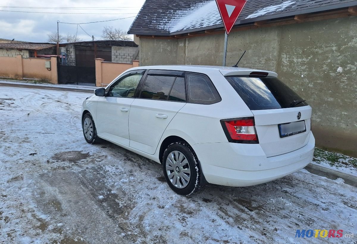 2015' Skoda Fabia photo #4