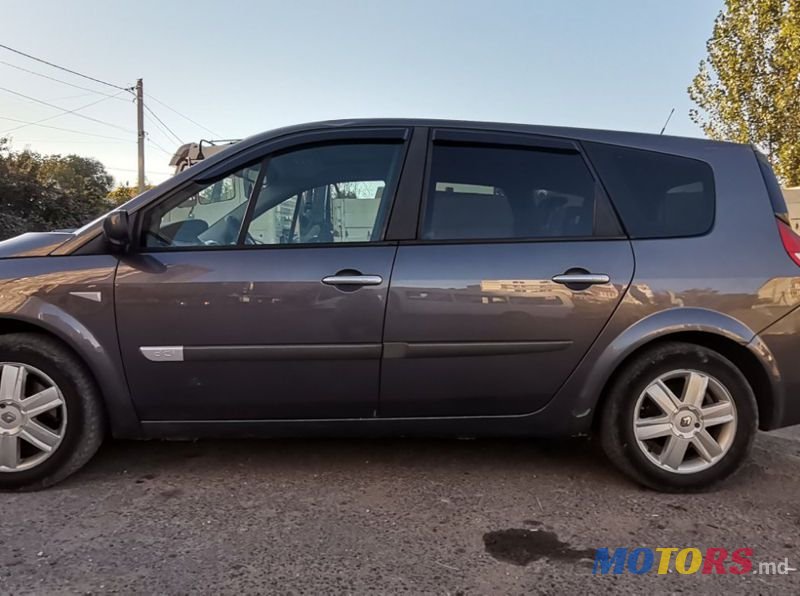 2005' Renault Grand Scenic photo #4