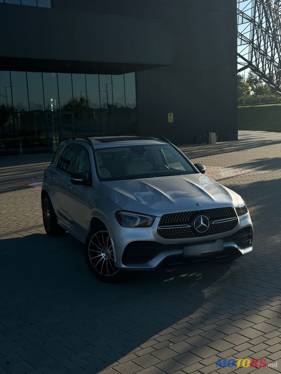 2021' Mercedes-Benz GLE photo #2