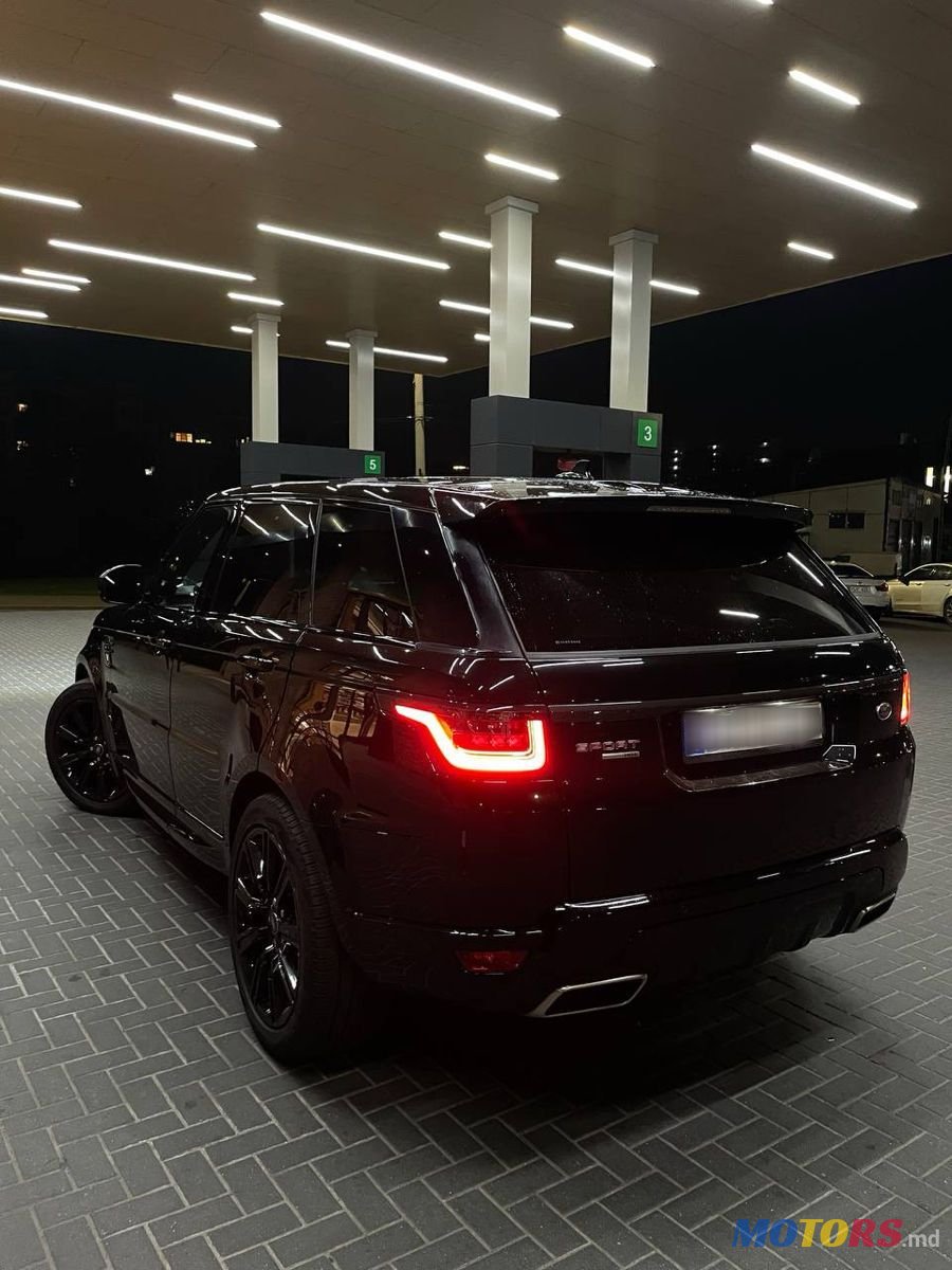 2016' Land Rover Range Rover Sport photo #4