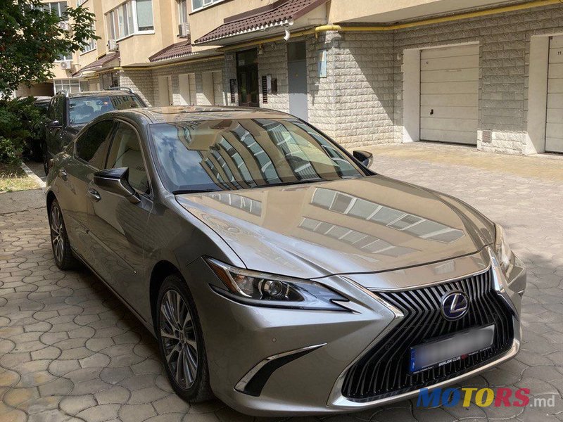 2021' Lexus Es Series photo #1