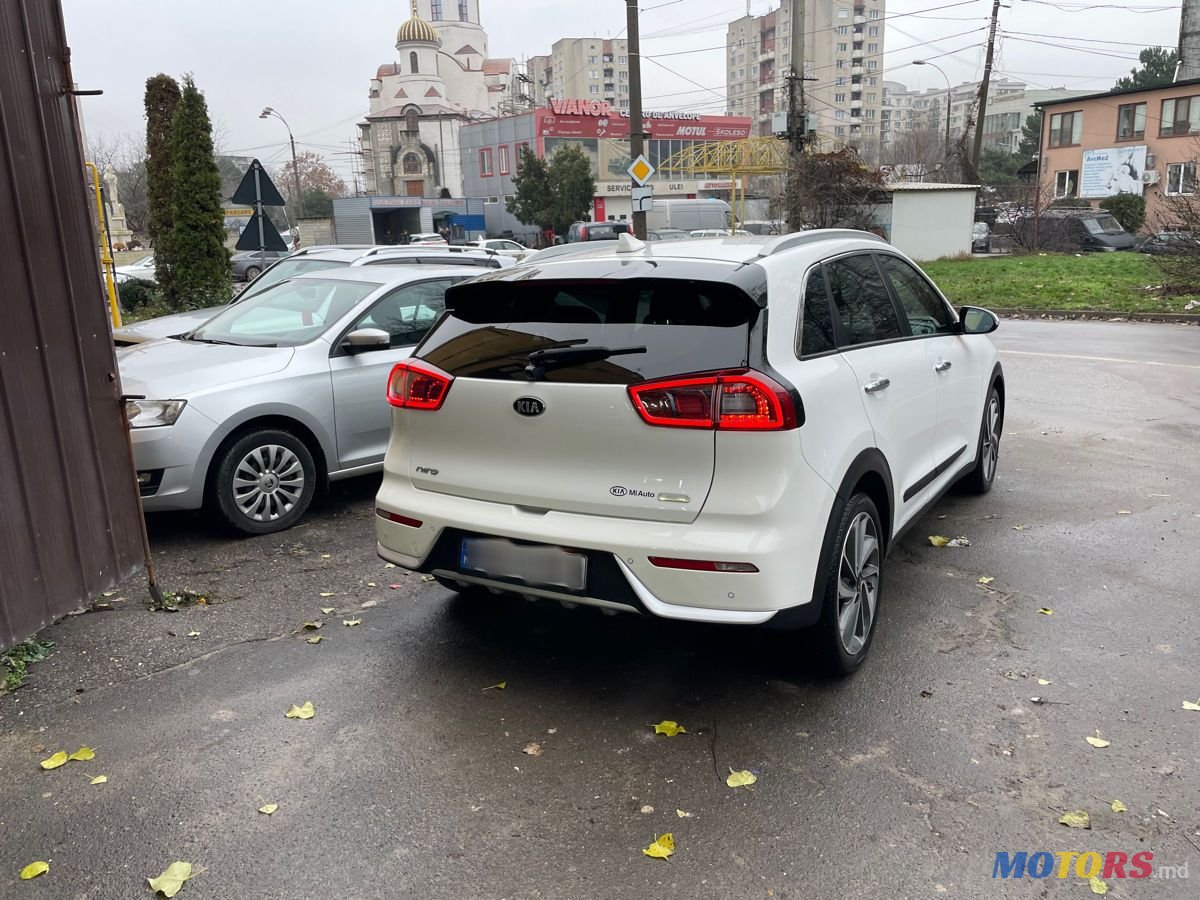 2018' Kia Niro photo #5