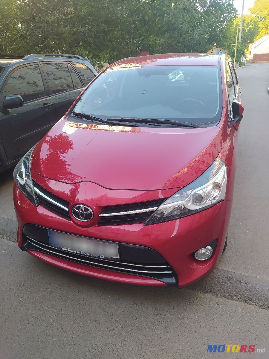 2013' Toyota Verso photo #2