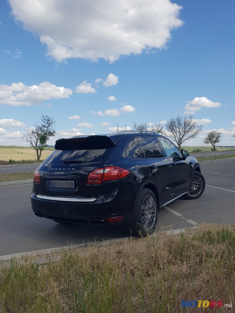 2013' Porsche Cayenne photo #5