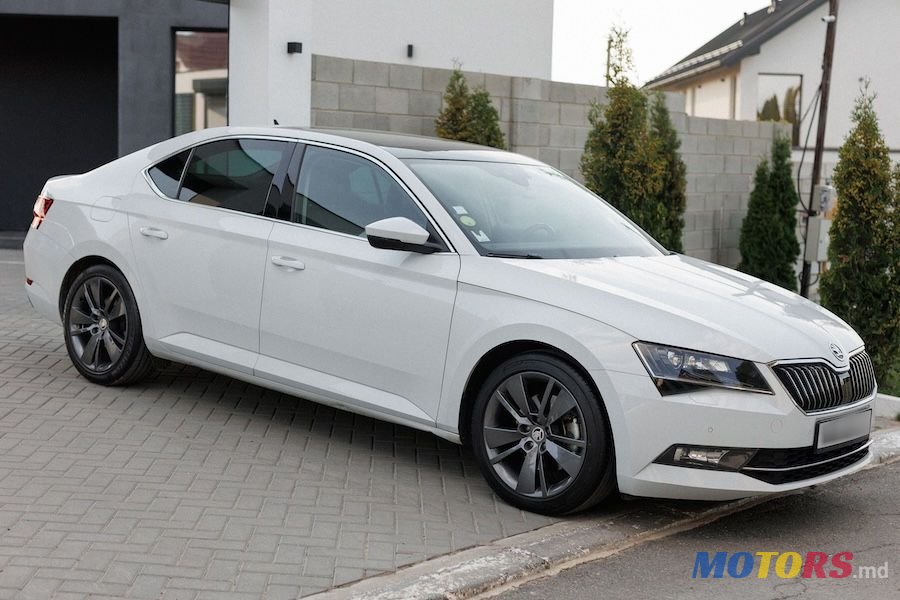 2019' Skoda Superb photo #1