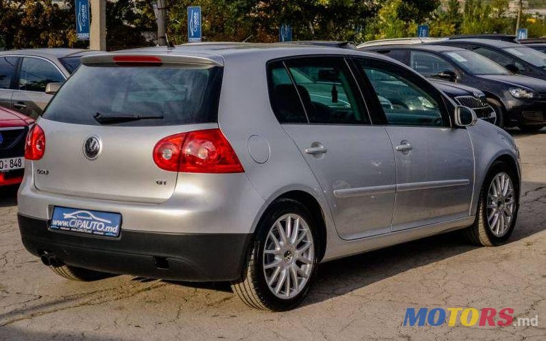 2007' Volkswagen Golf photo #2