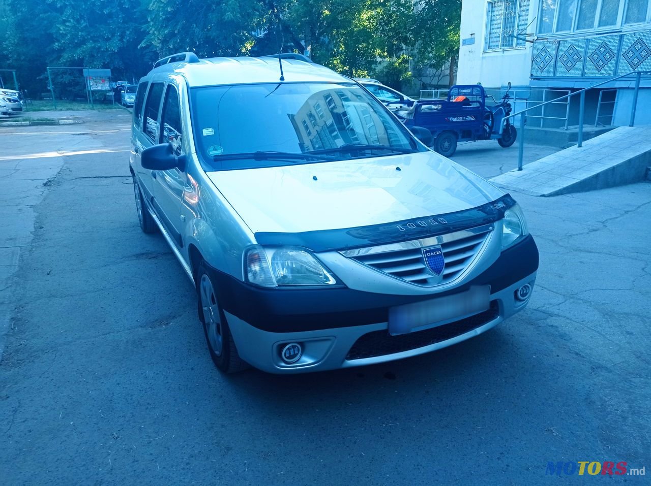 2007' Dacia Logan photo #4