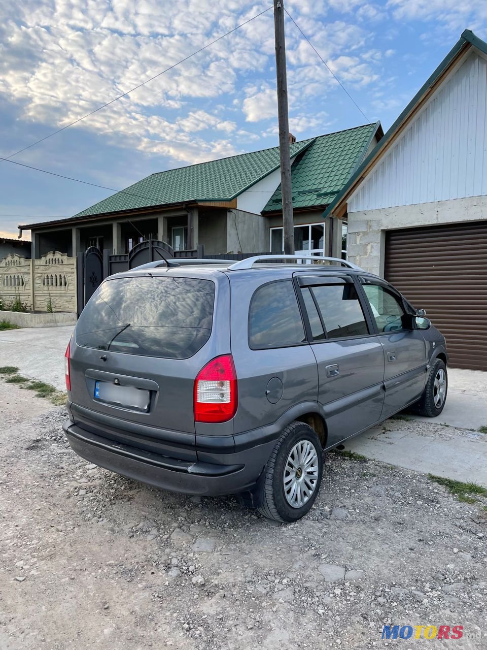 2005' Opel Zafira photo #4