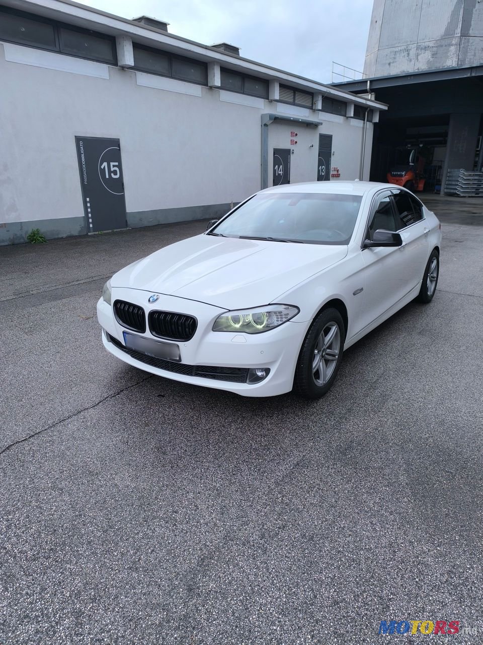 2013' BMW 5 Series photo #5