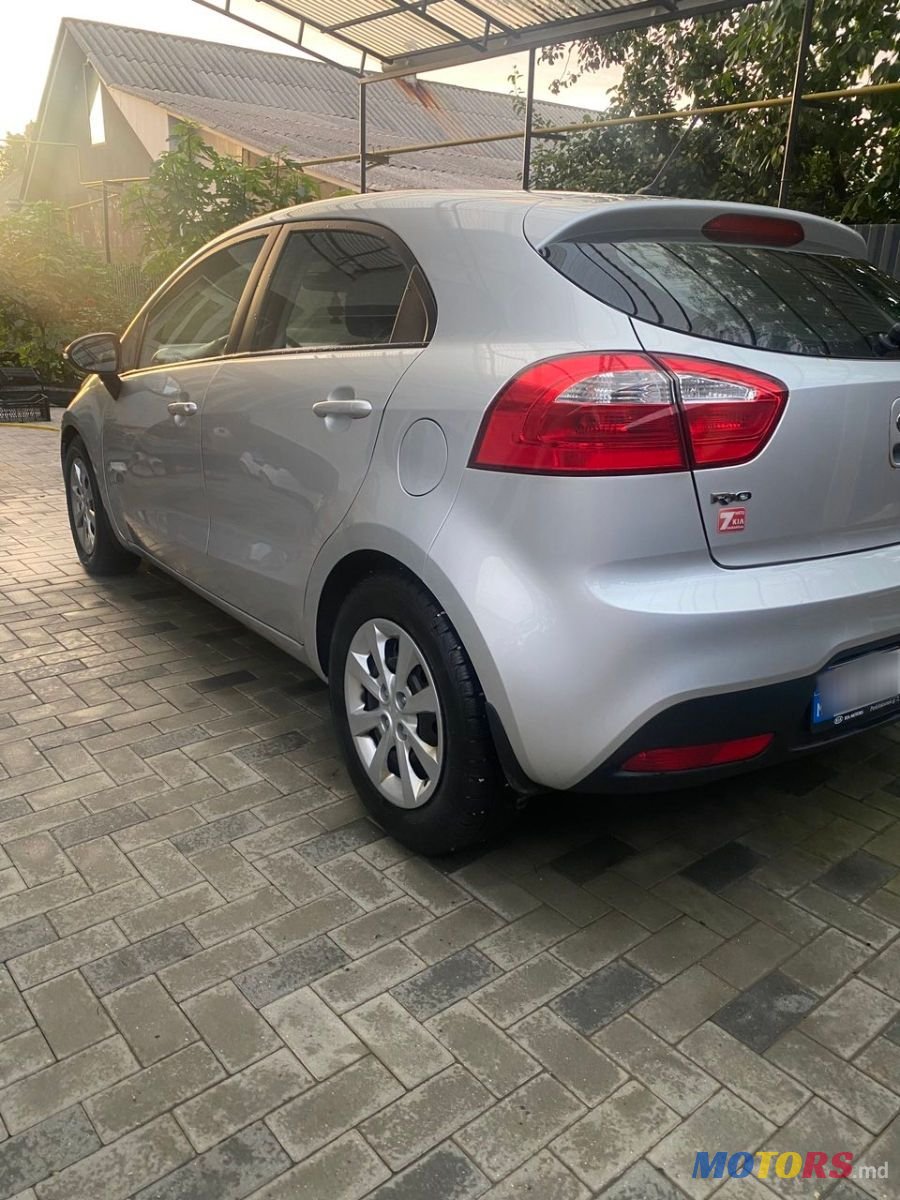 2014' Kia Rio photo #4