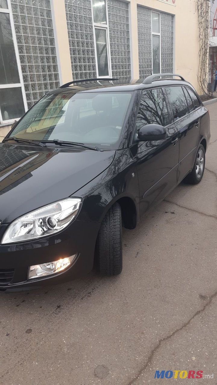 2012' Skoda Fabia photo #4