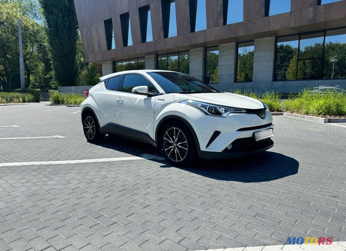 2018' Toyota C-HR photo #1