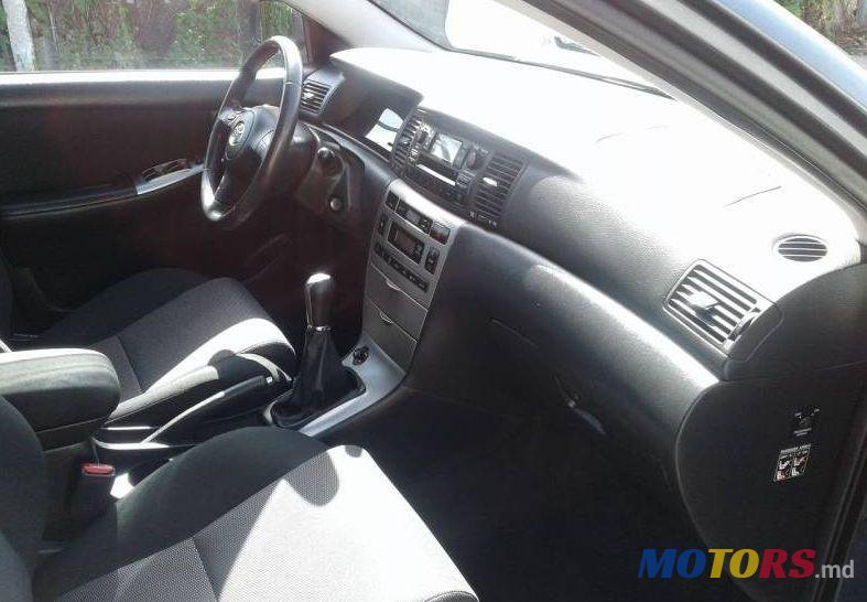 2007' Toyota Corolla photo #1