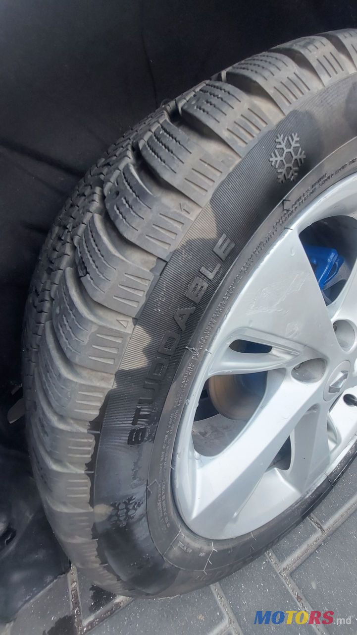 2012' Renault Scenic photo #2