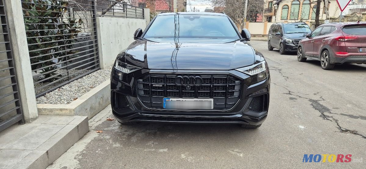 2020' Audi Q8 photo #2