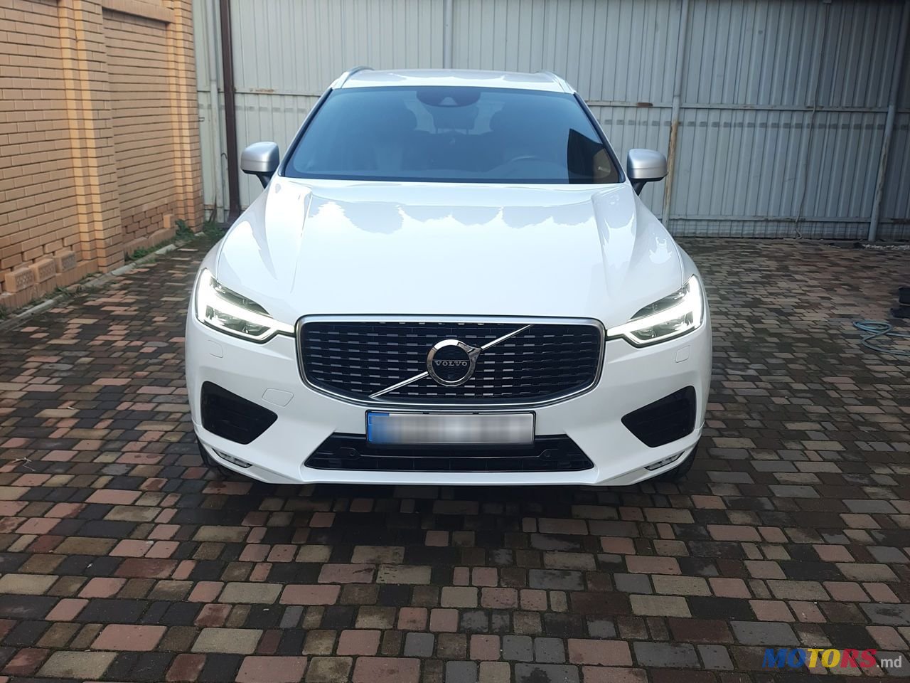 2018' Volvo XC60 photo #2