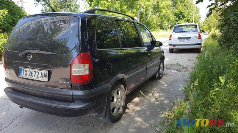 2005' Opel Zafira photo #2