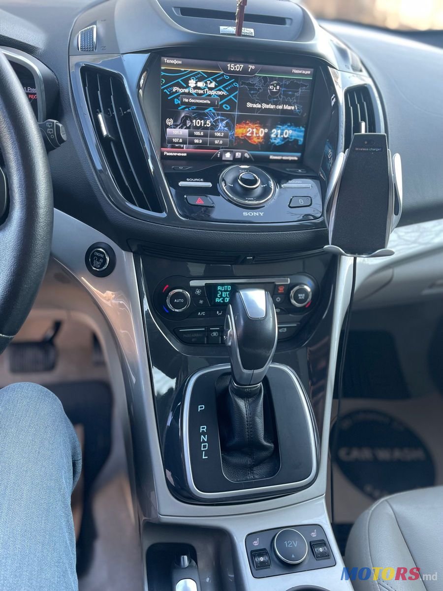 2013' Ford C-MAX photo #6