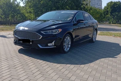 2019' Ford Fusion Titanium, plughin hibrid