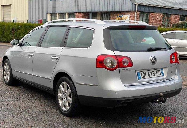 2008' Volkswagen Passat photo #1