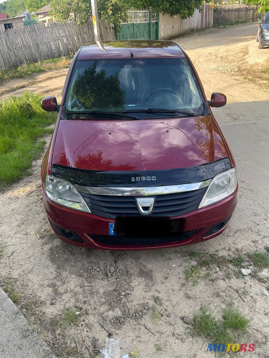 2009' Dacia Logan photo #2