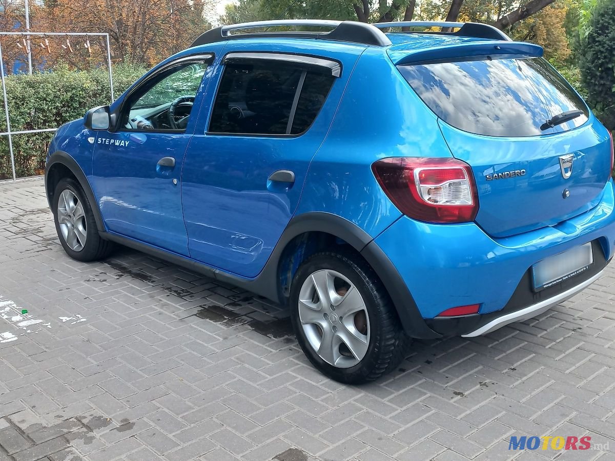 2013' Dacia Sandero Stepway photo #5