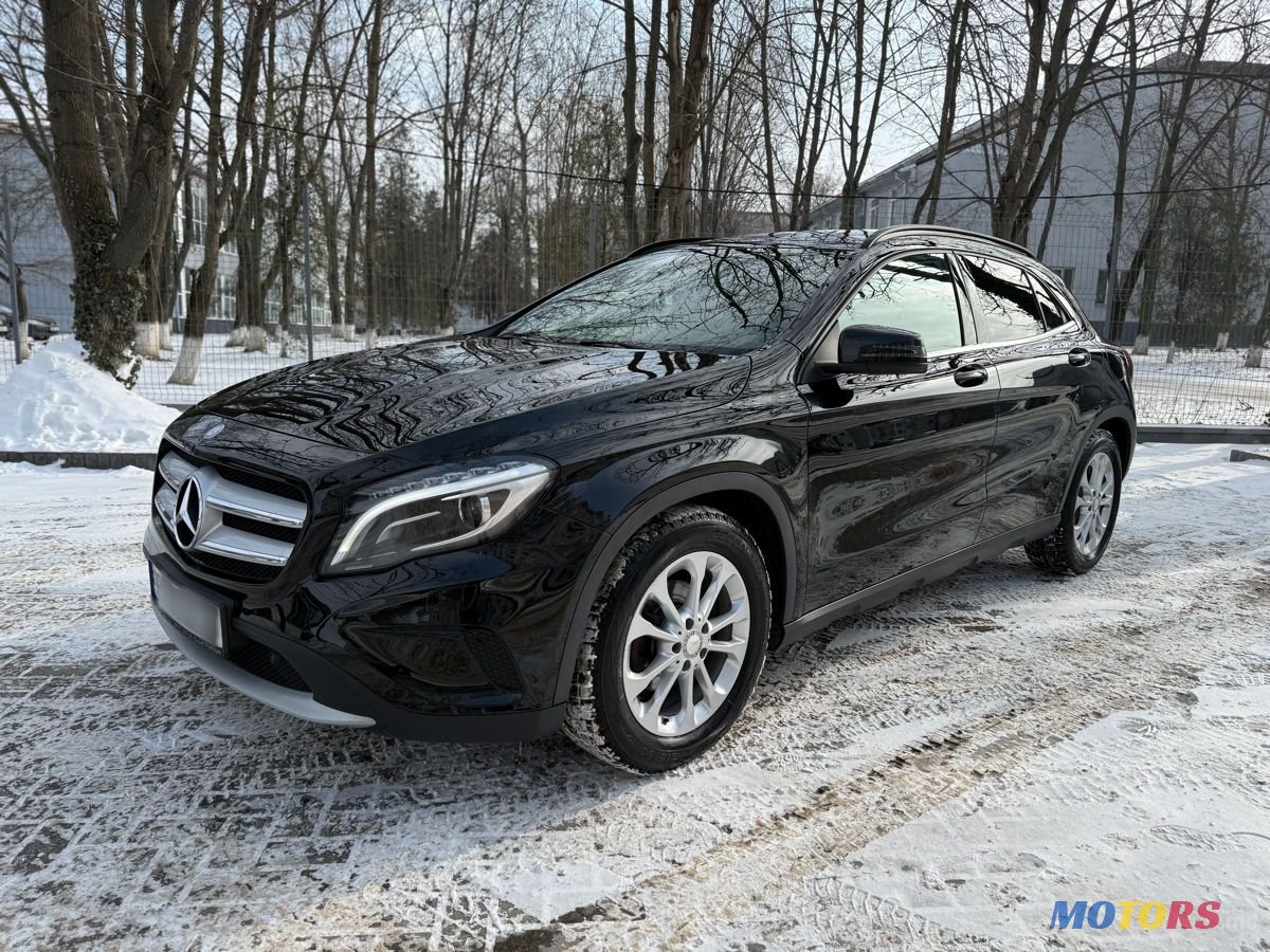2014' Mercedes-Benz GLA photo #2