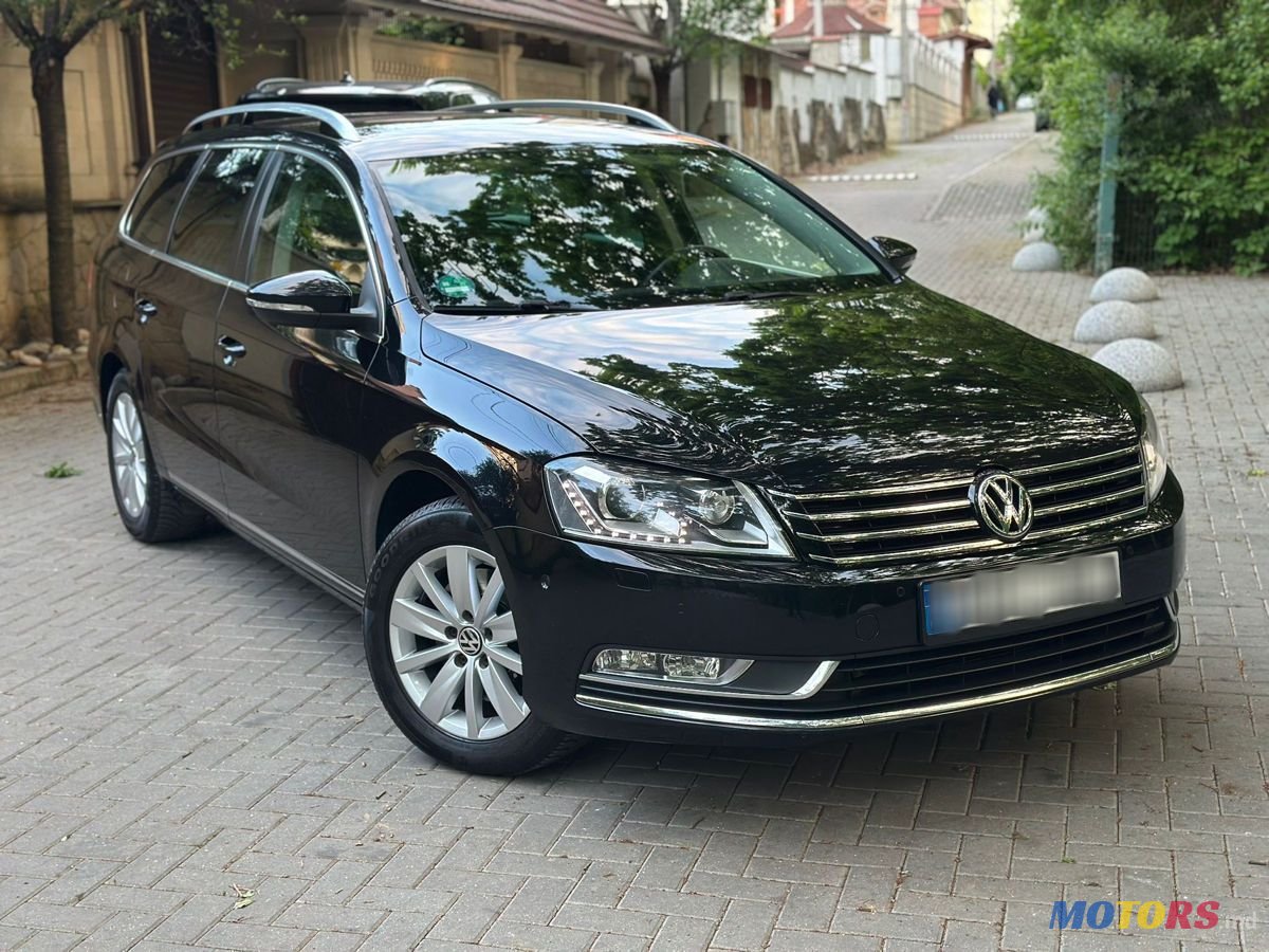 2014' Volkswagen Passat photo #3