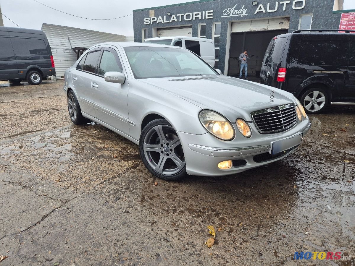 2004' Mercedes-Benz E-Class photo #4