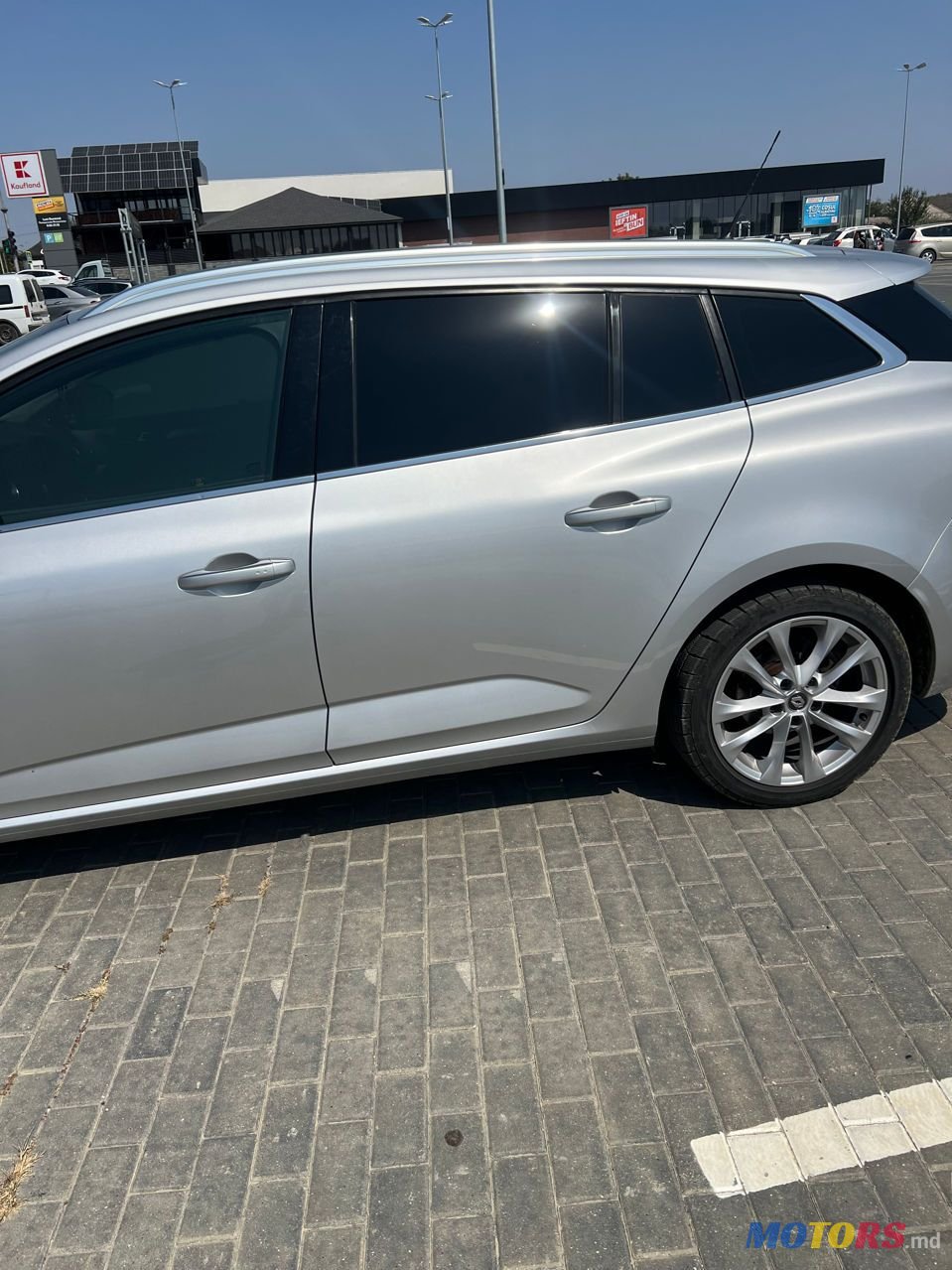 2017' Renault Megane photo #3