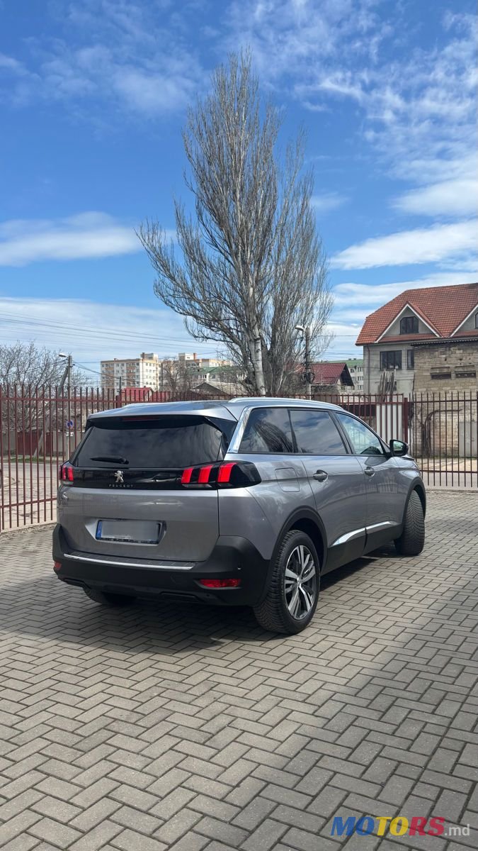 2019' Peugeot 5008 photo #4