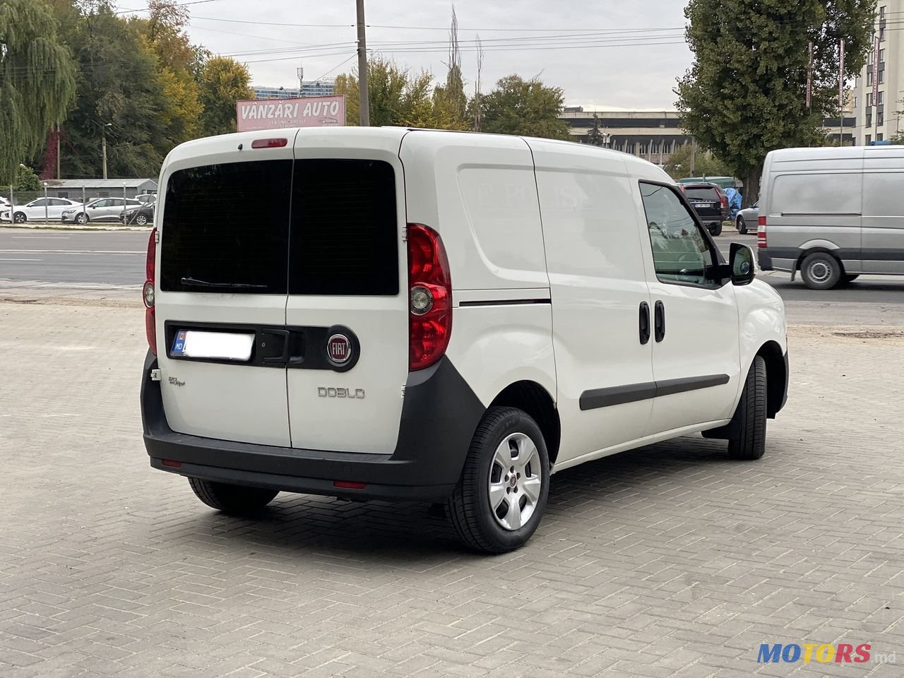 2013' Fiat Doblo photo #5