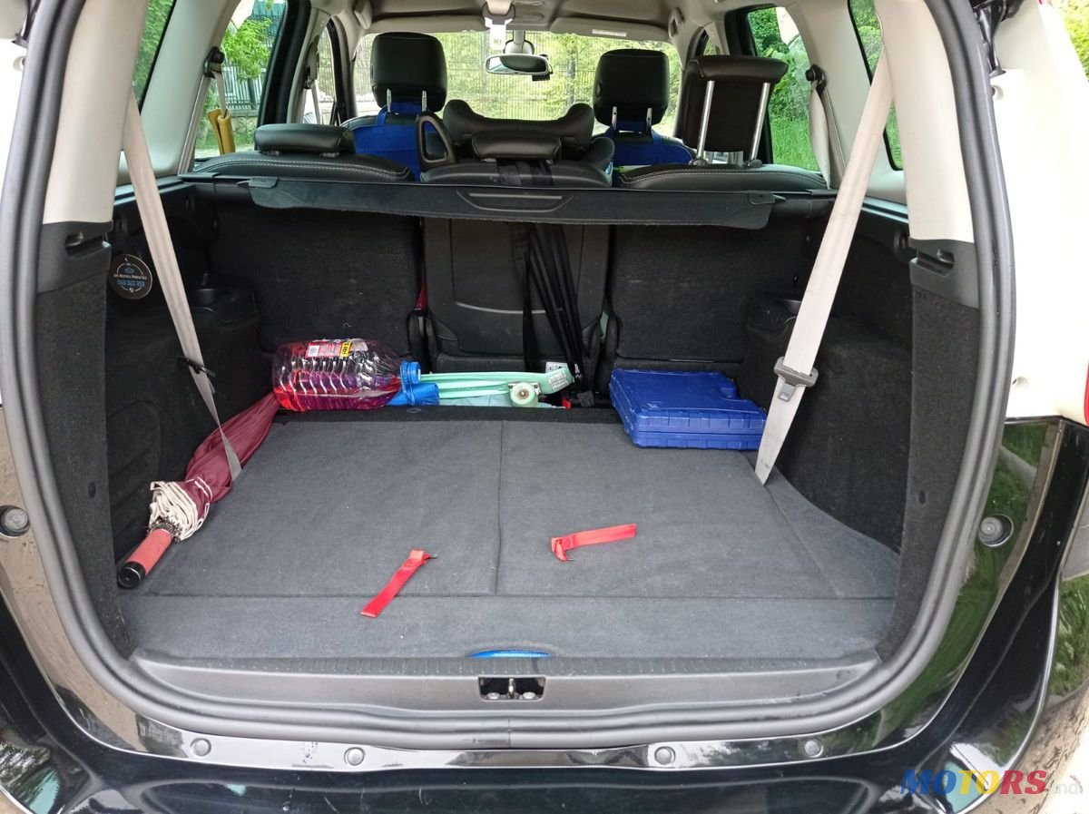 2016' Renault Grand Scenic photo #6