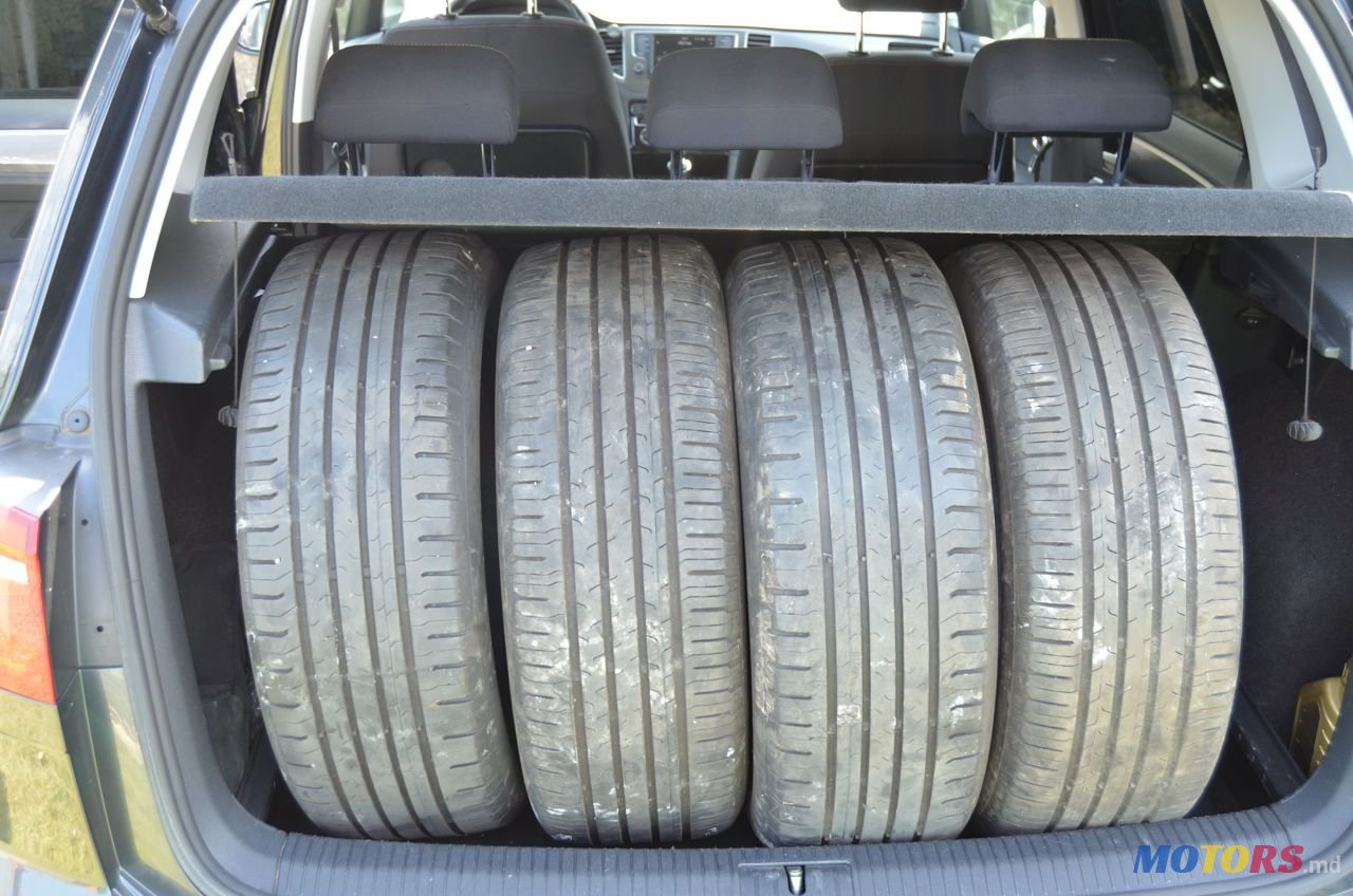 2016' Volkswagen Golf photo #5