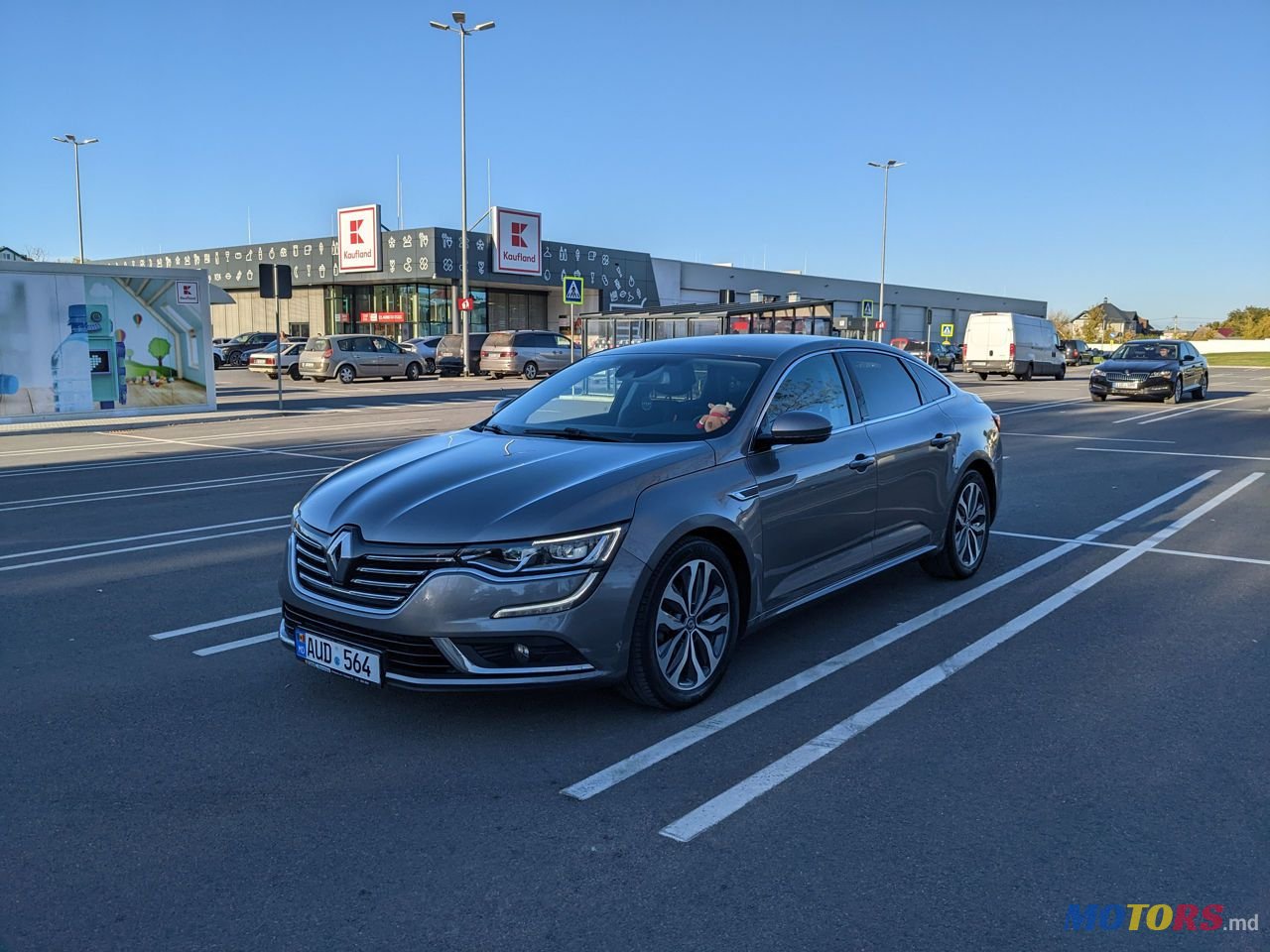 2016' Renault Talisman photo #1
