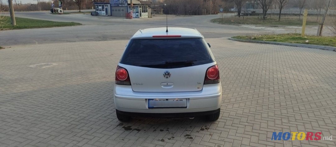 2005' Volkswagen Polo photo #4