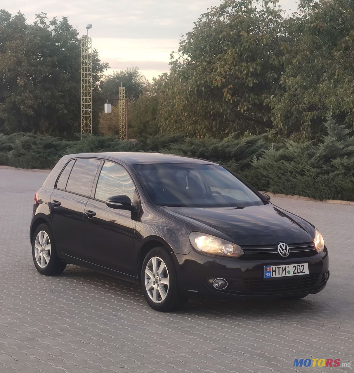 2012' Volkswagen Golf photo #2