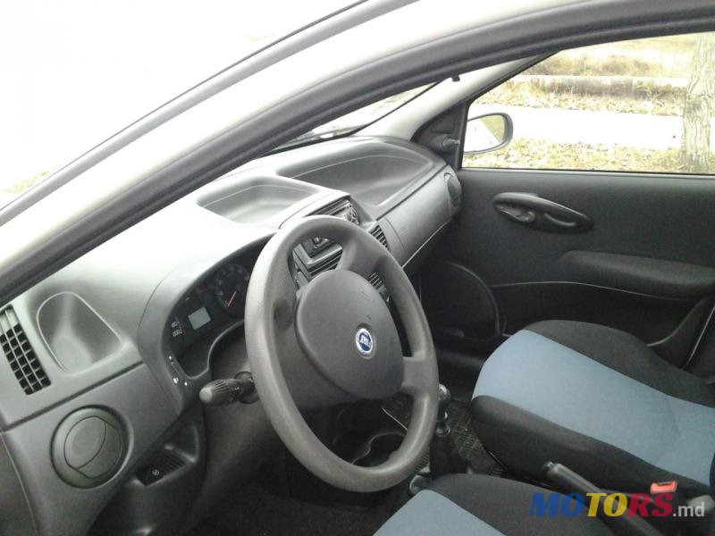 2006' Fiat Punto photo #2