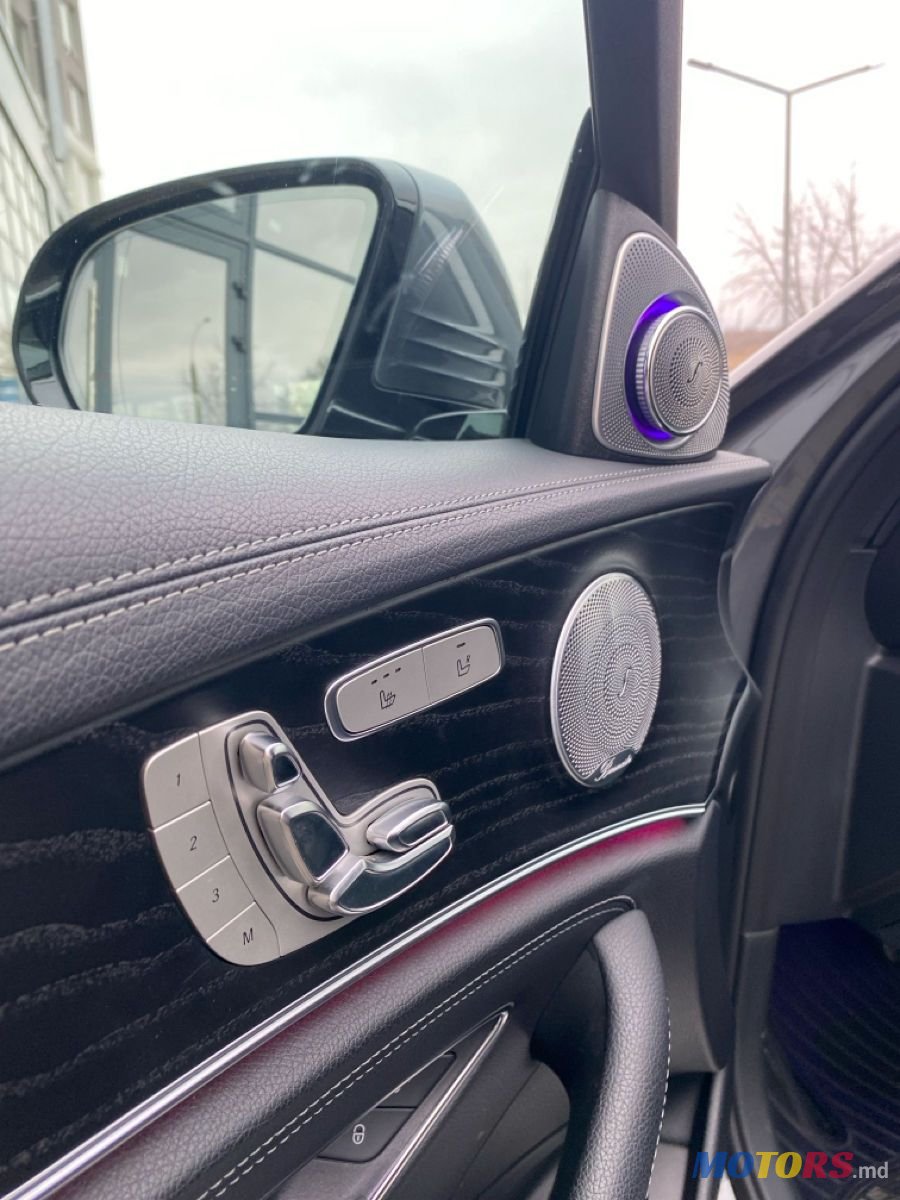 2018' Mercedes-Benz E-Class photo #3