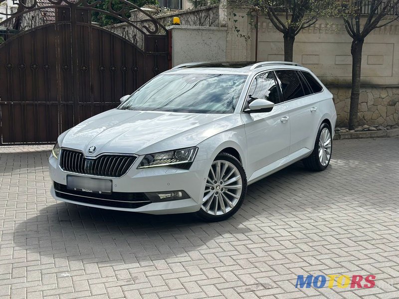 2016' Skoda Superb photo #1