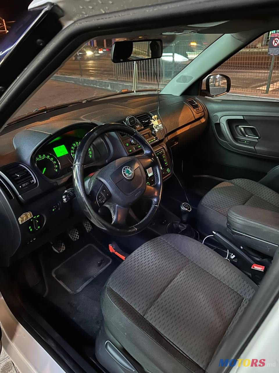 2012' Skoda Fabia photo #5