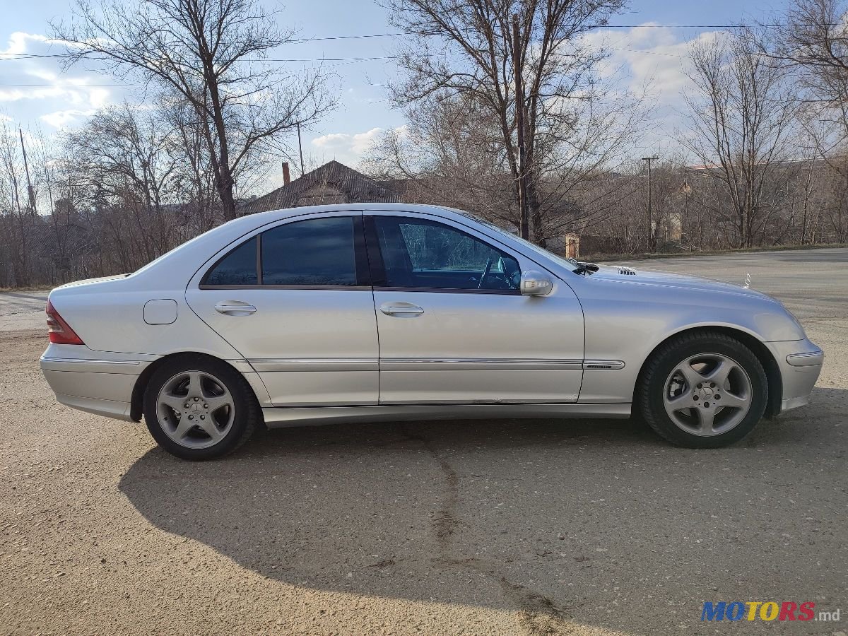 2001' Mercedes-Benz C-Class photo #4