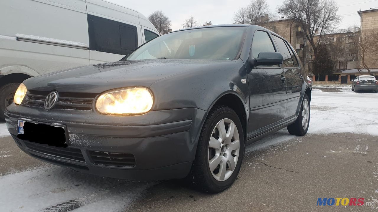 2003' Volkswagen Golf photo #2