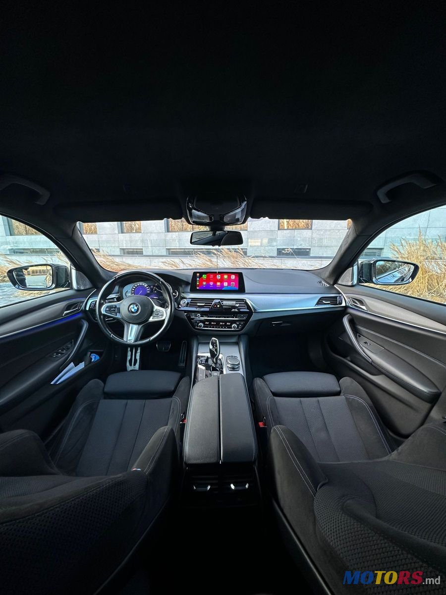 2017' BMW 5 Series photo #5