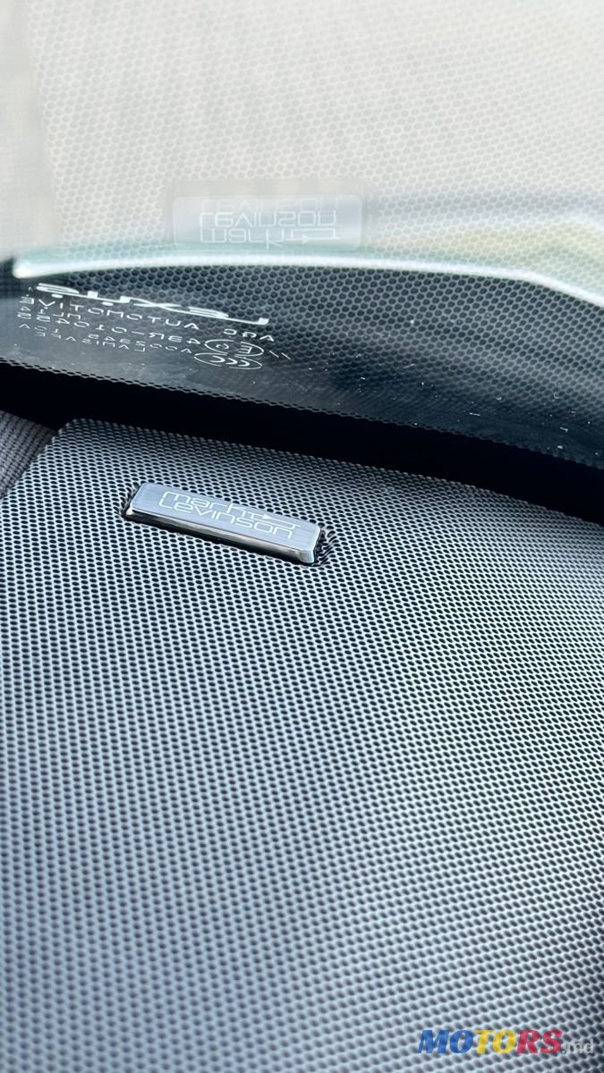 2021' Lexus UX photo #4