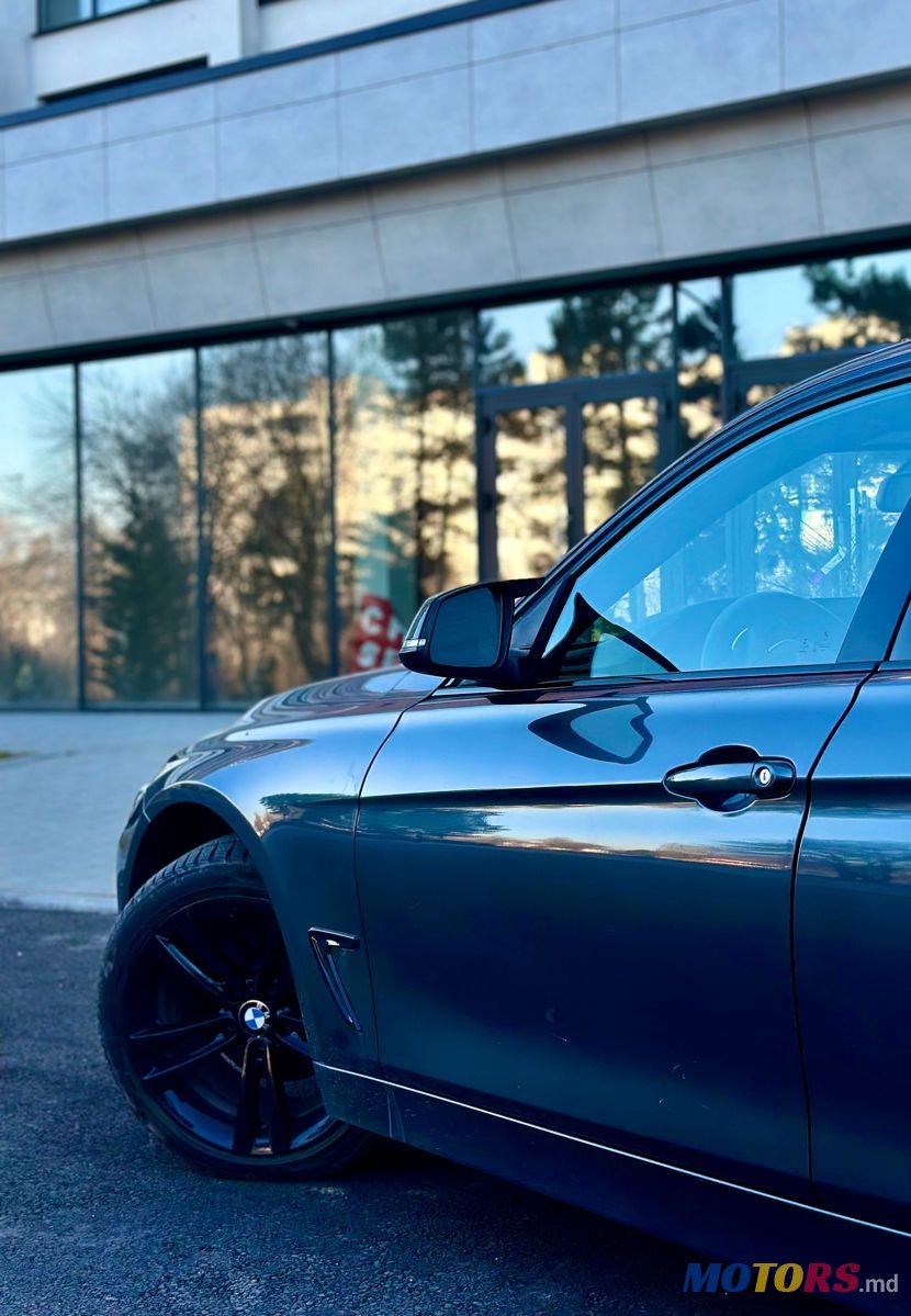 2017' BMW 3 Series photo #4