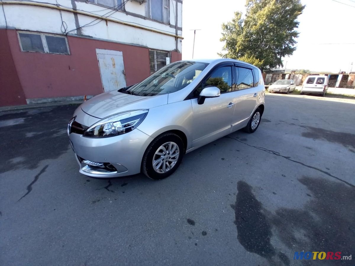 2014' Renault Scenic photo #2