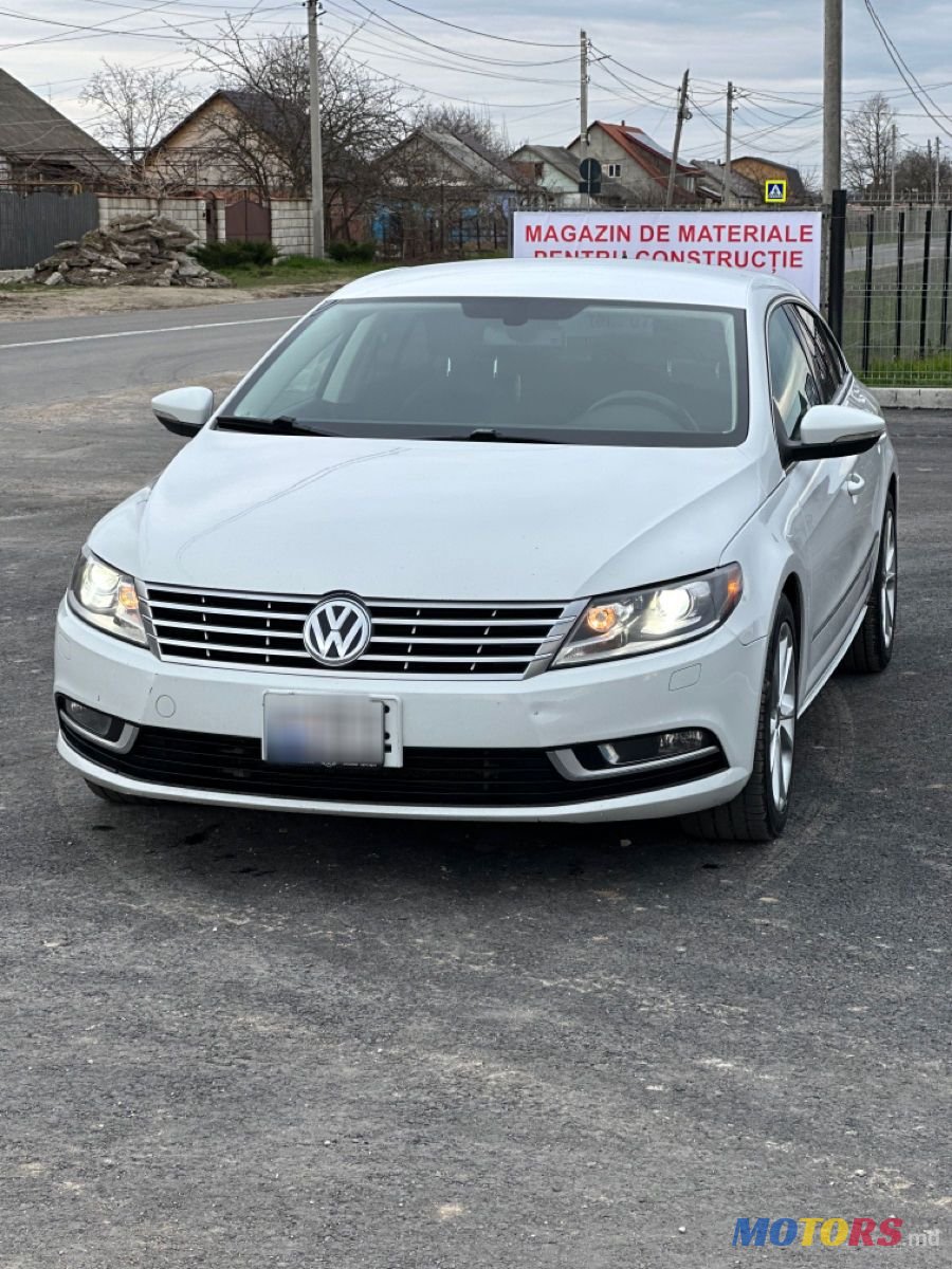 2016' Volkswagen Passat photo #1